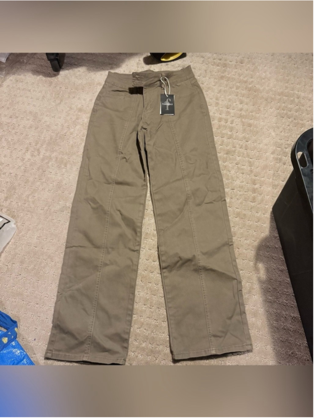 Flamingals Straight Leg Cargo Pants Women Mid Rise Stretchy Seam Front Business - Picture 2 of 3